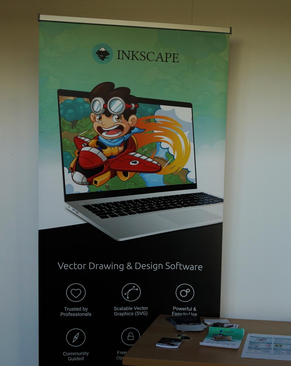 Inkscape war mit einem Posterstand vertreten Inkscape war mit einem Posterstand vertreten