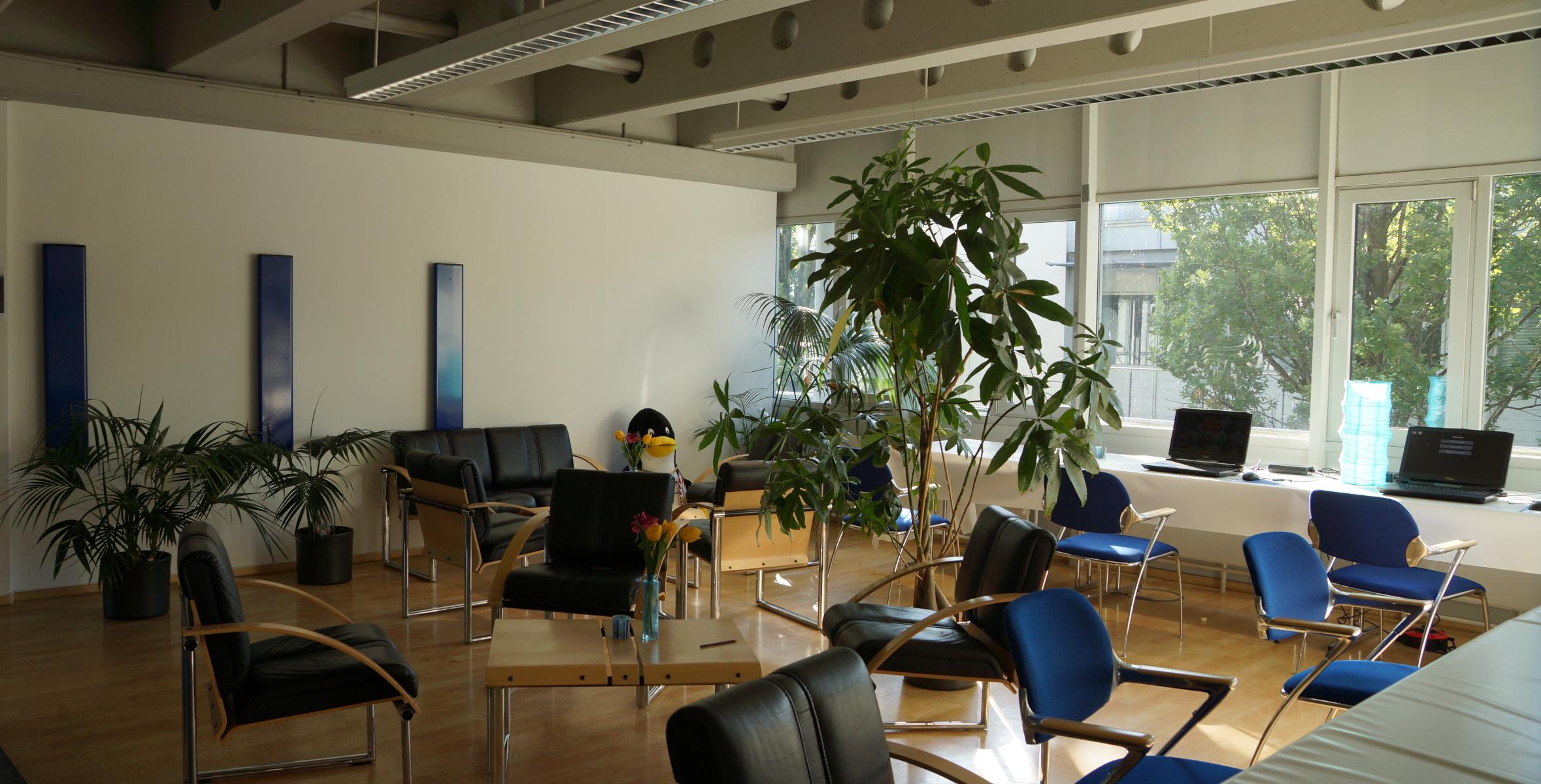 Die LinuxLounge nach dem Aufbau Die LinuxLounge nach dem Aufbau